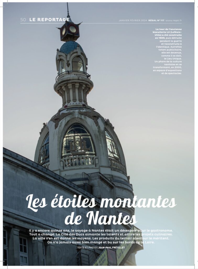 Articles du magazine Le Reportage sur la page d'accueil de la Mandale à Nantes contenant une page sur le restaurant